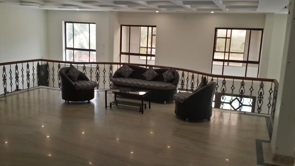 Paramount Inn Sriperumbudur Dış mekan fotoğraf