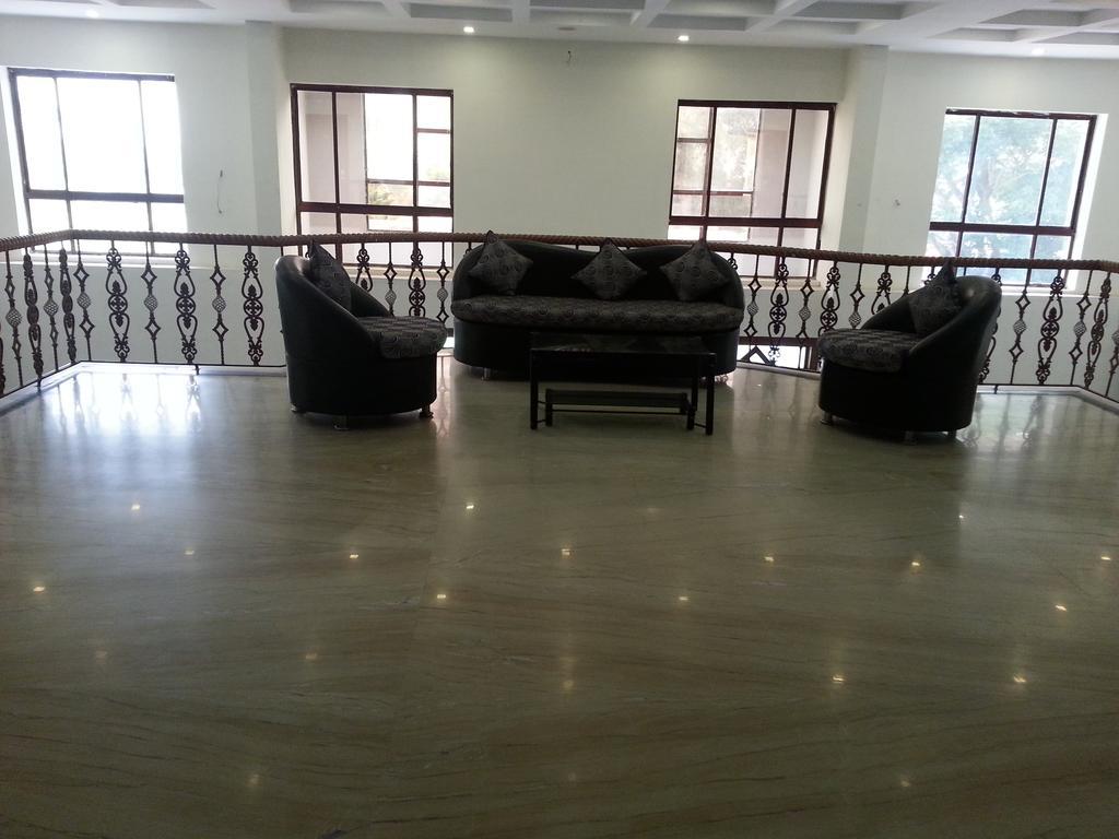 Paramount Inn Sriperumbudur Dış mekan fotoğraf